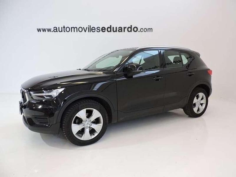 Negro Usado 2020 Volvo XC40 Momentum SUV | 25.800 € (Precio justo) - Imagen 1/4
