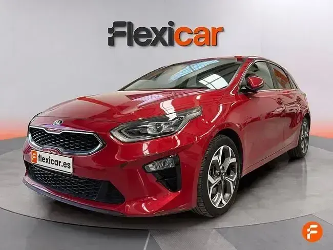Usado Kia Ceed 136 CV (100 kW) 2021 Gris Utilitario