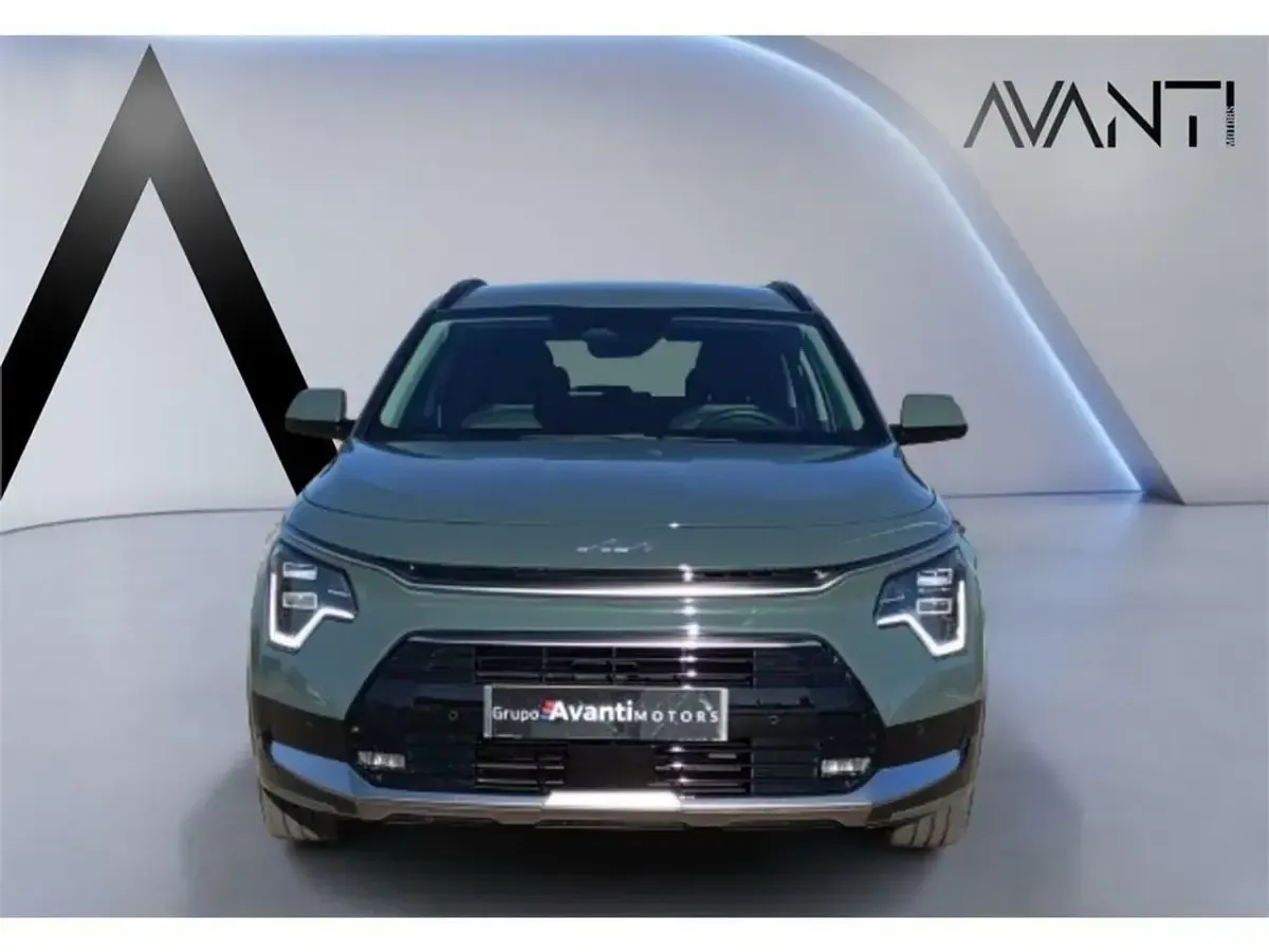 Usado Kia Niro 141 CV (103 kW) 2025 Verde SUV