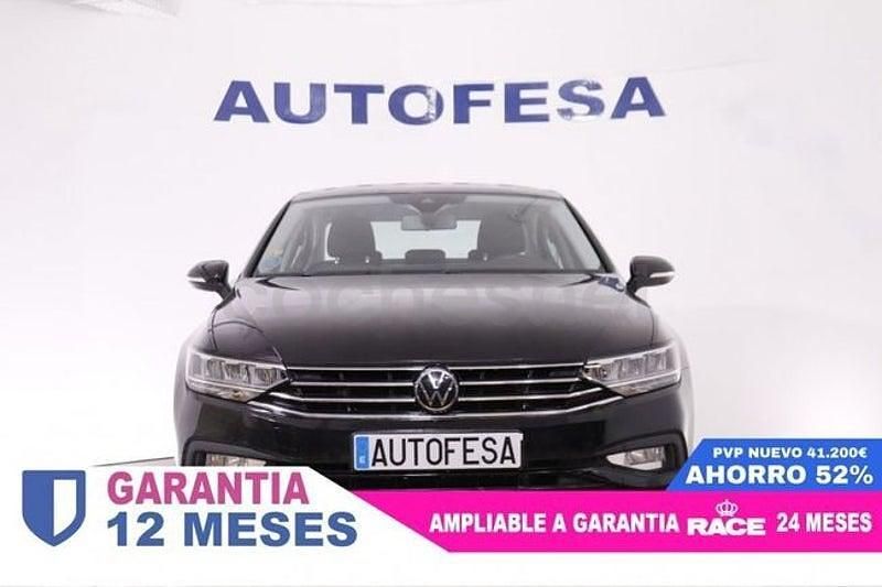 Usado VW Passat 150 CV (110 kW) 2020 Negro Berlina