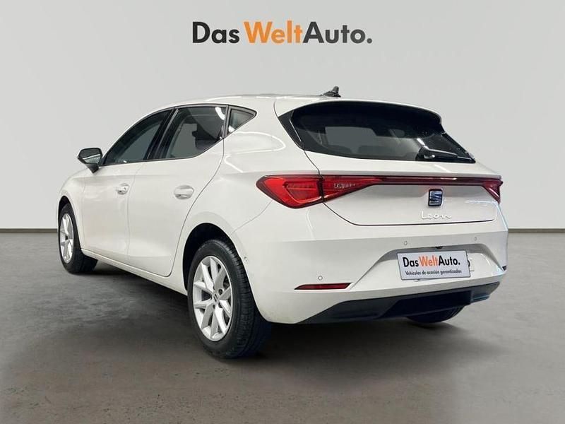 Usado Seat Leon Style 116 CV (85 kW) 2024 Blanco Berlina
