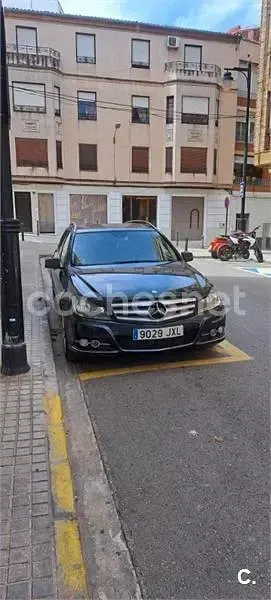 Usado Mercedes C180 Avantgarde 120 CV (88 kW) 2011 Negro Familiar