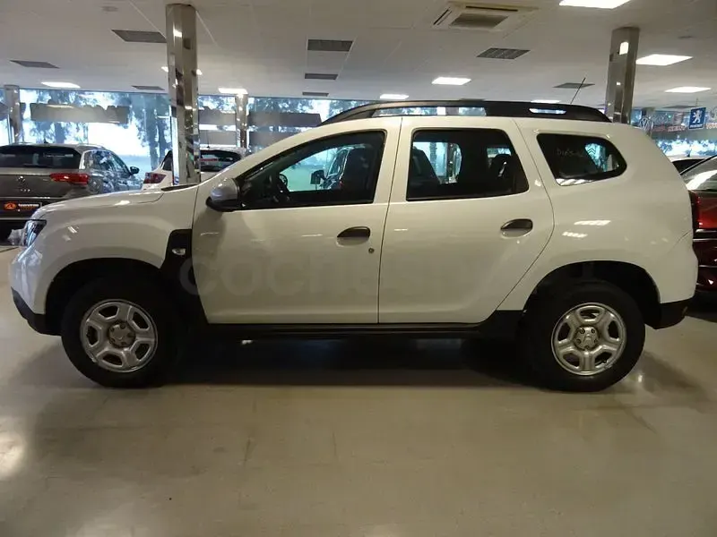 Begagnad Dacia Duster Essentiel 90 HK (66 kW) 2021 Vit SUV