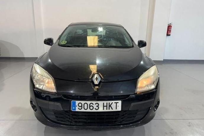 Usado Renault Mégane III Authentique 90 CV (66 kW) 2012 Berlina