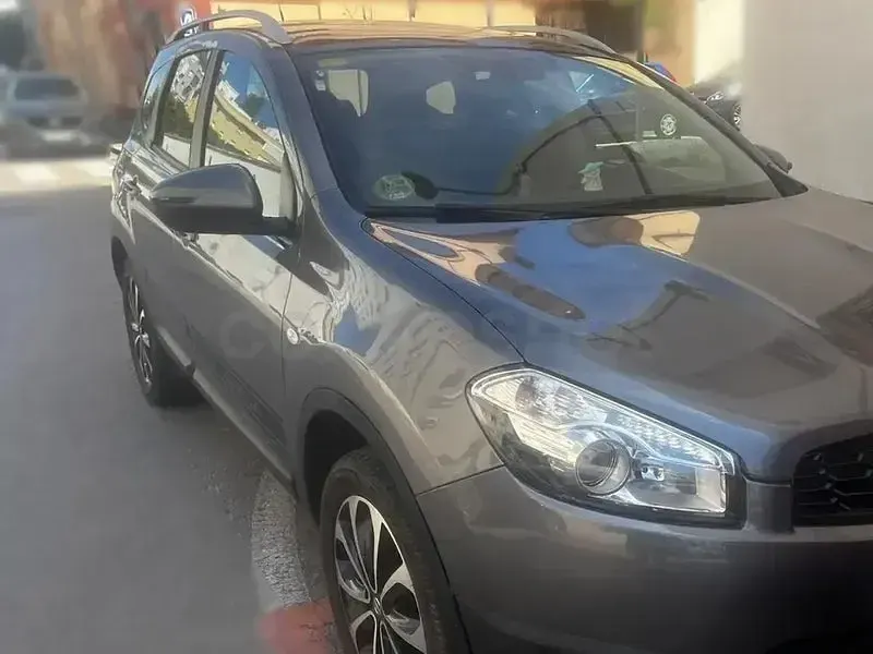 Usado Nissan Qashqai +2 Acenta 110 CV (80 kW) 2011 Gris / plata SUV