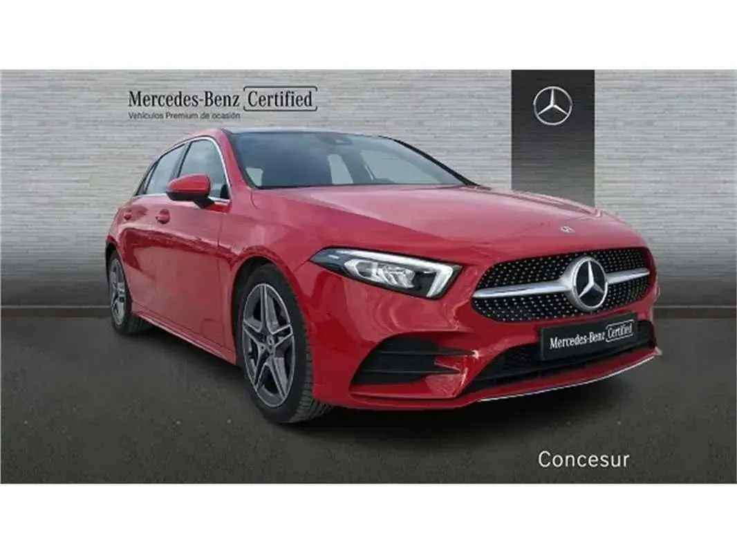 Usado Mercedes A180 122 CV (89 kW) 2022 Rojo Utilitario