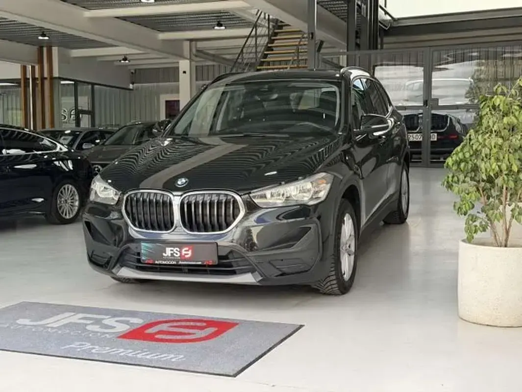 Usado BMW X1 116 CV (85 kW) 2020 Negro SUV