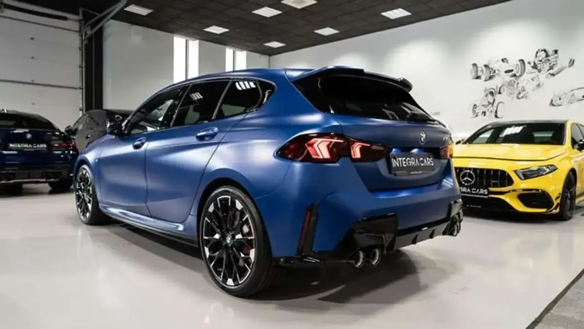 Usado BMW M135 Comfort Edition 300 CV (220 kW) 2025 Azul Utilitario