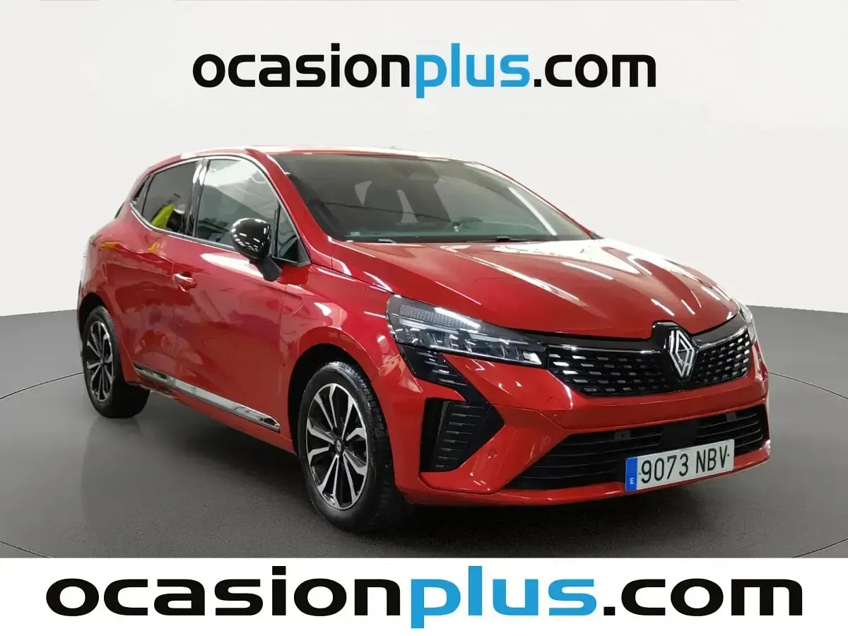 Usado Renault Clio V Techno 100 CV (73 kW) 2025 Rojo Berlina