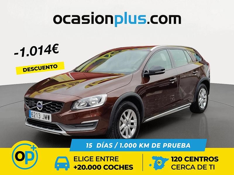 Marrón Usado 2016 Volvo V60 CC Kinetic Familiar | 13.700 € (Un poco caro) - Imagen 1/4