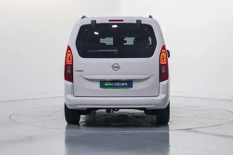 Usado Opel Combo Business Elegance 130 CV (95 kW) 2022 Monovolumen