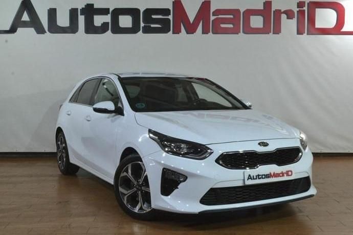 Blanco Usado 2021 Kia Ceed Berlina | 14.990 € (Precio justo) - Imagen 1/4