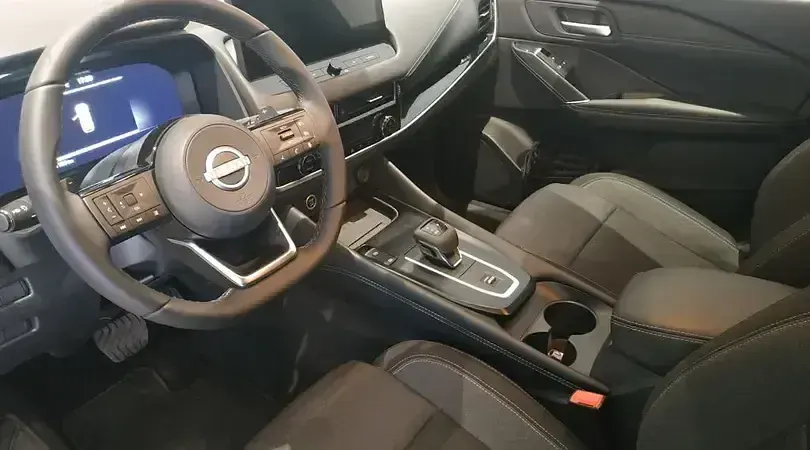 Usado Nissan Qashqai N-Connecta 158 CV (116 kW) 2023 Magnetic blue con techo midnig SUV