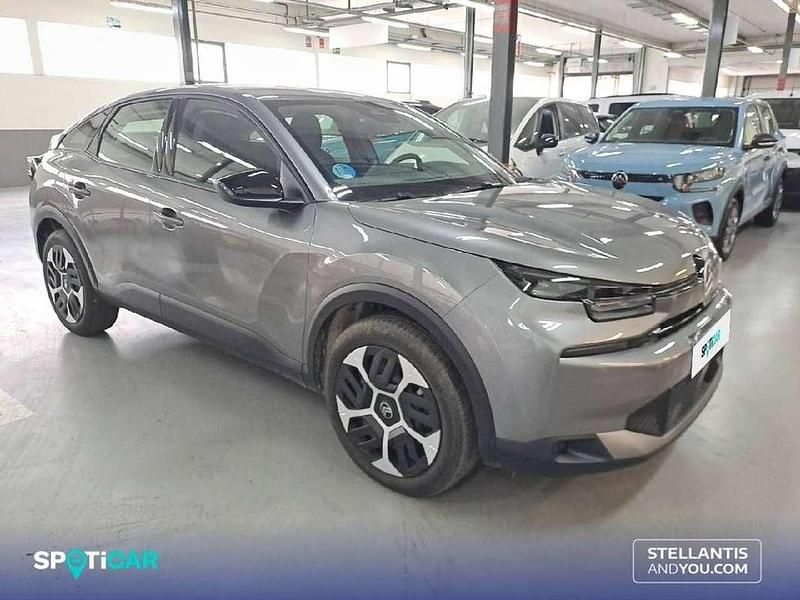Usado Citroën C4 136 CV (100 kW) 2025 Gris SUV