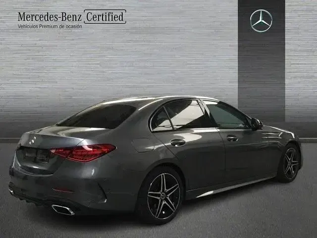 Usado Mercedes C220 200 CV (147 kW) 2025 Gris selenita Berlina