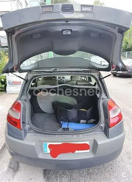 Usado Renault Mégane Business 105 CV (77 kW) 2007 Gris / plata Berlina