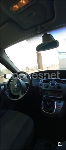 Usado Renault Scénic II Dynamique 120 CV (88 kW) 2005 Amarillo Monovolumen