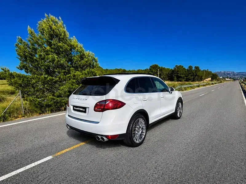 Usado Porsche Cayenne Turbo 500 CV (367 kW) 2013 Blanco SUV