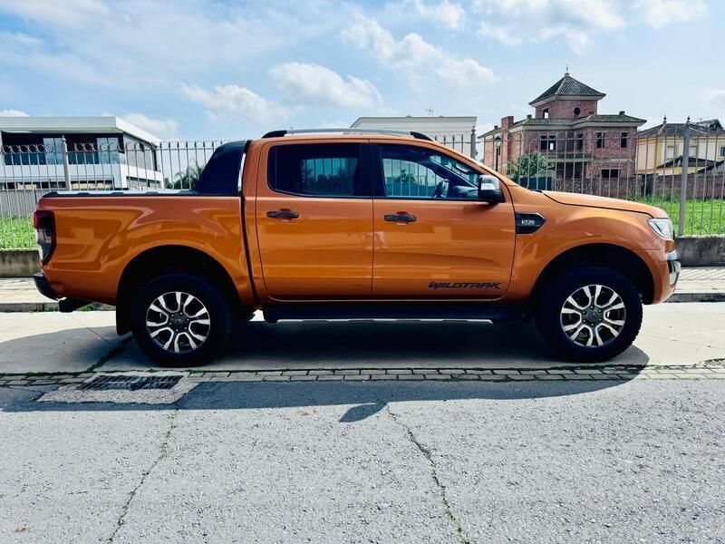 Usado Ford Ranger Wildtrack 200 CV (147 kW) 2018 Naranja Recogida