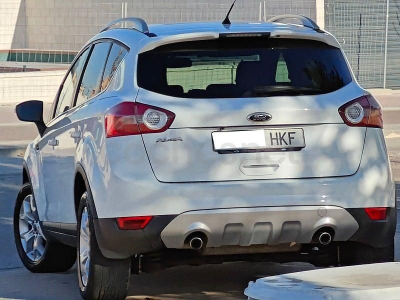 Usado Ford Kuga Titanium 140 CV (102 kW) 2012 Blanco SUV