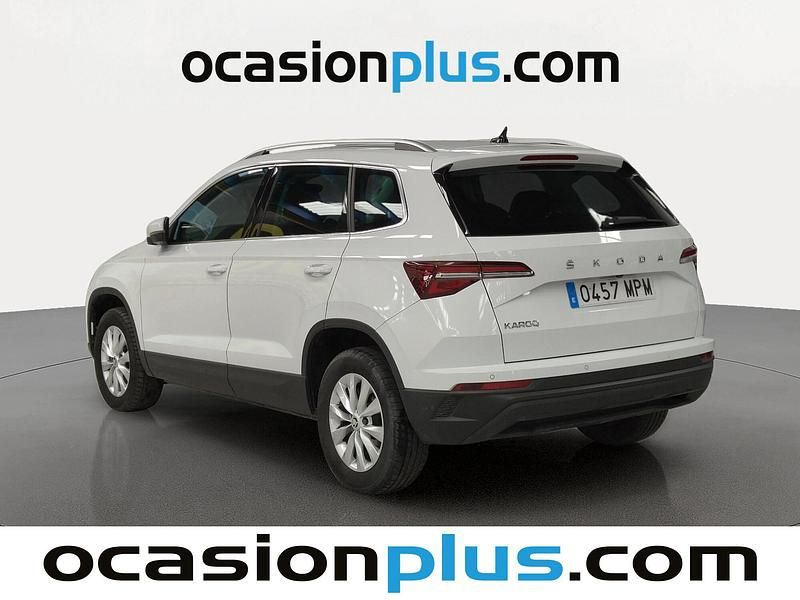 Usado Skoda Karoq Selection 115 CV (84 kW) 2024 Blanco SUV