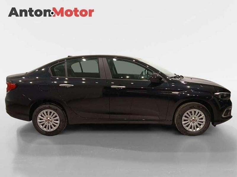Nuevo Fiat Tipo 131 CV (96 kW) 2025 Negro Berlina