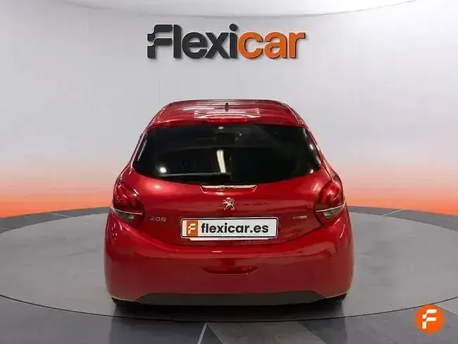 Usado Peugeot 208 Access 82 CV (60 kW) 2017 Rojo Utilitario