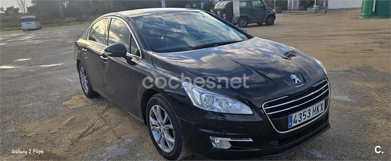 Usado Peugeot 508 Active 112 CV (82 kW) 2012 Negro Berlina