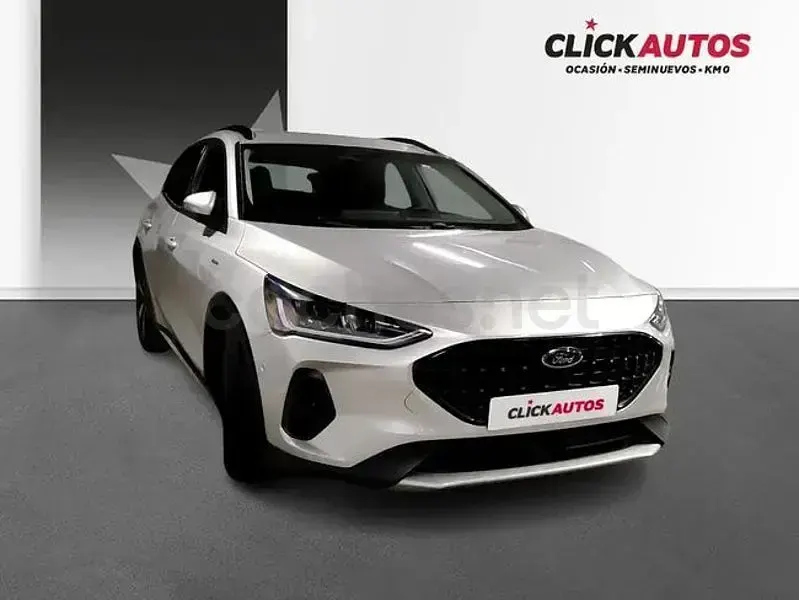 Usado Ford Focus Active 125 CV (91 kW) 2024 Gris / plata Berlina