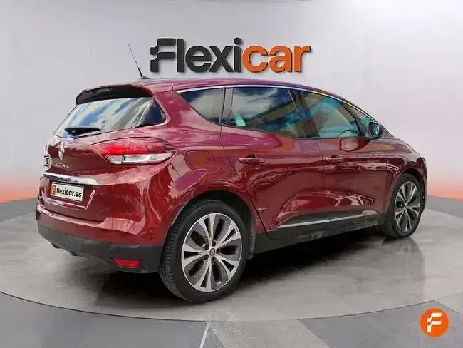 Usado Renault Scénic IV Zen 140 CV (102 kW) 2018 Rojo Monovolumen