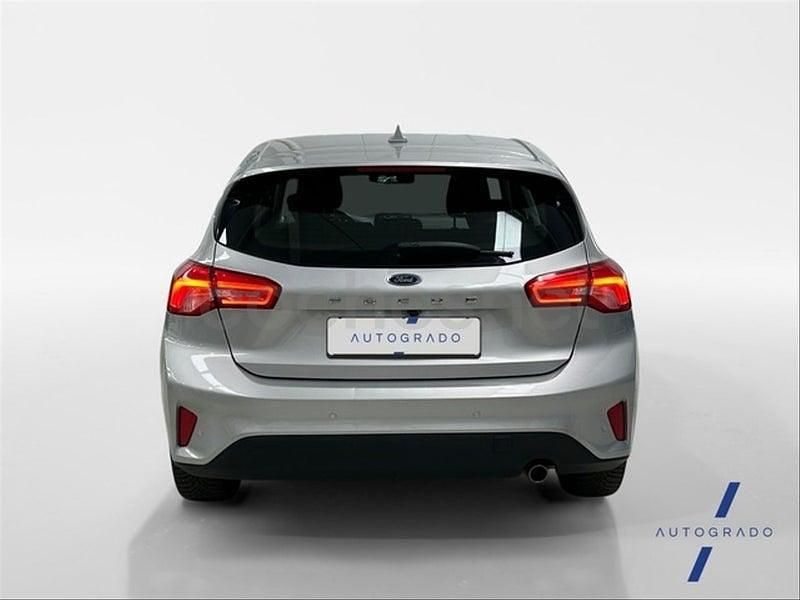 Begagnad Ford Focus Trend 125 HK (91 kW) 2019 Grå Halvkombi