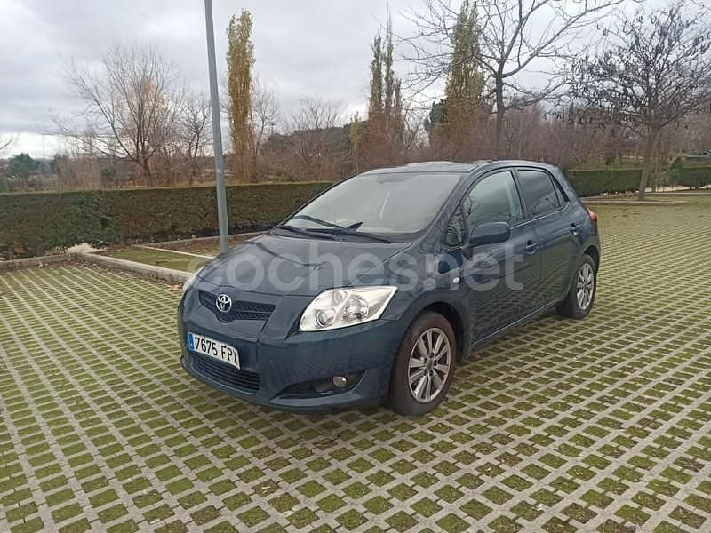 Azul Usado 2007 Toyota Auris Luna Berlina | 6500 € (Precio justo) - Imagen 1/4