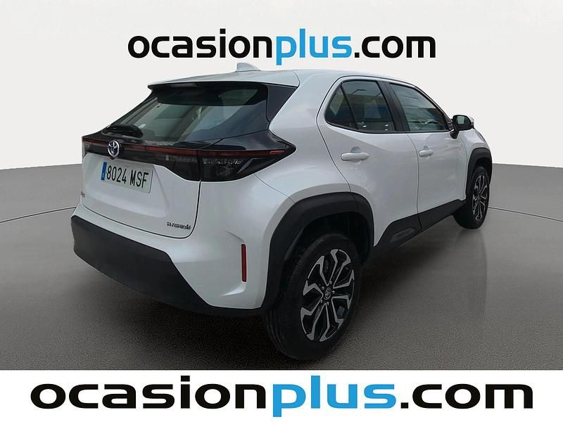 Usado Toyota Yaris Cross Active 116 CV (85 kW) 2024 Blanco SUV