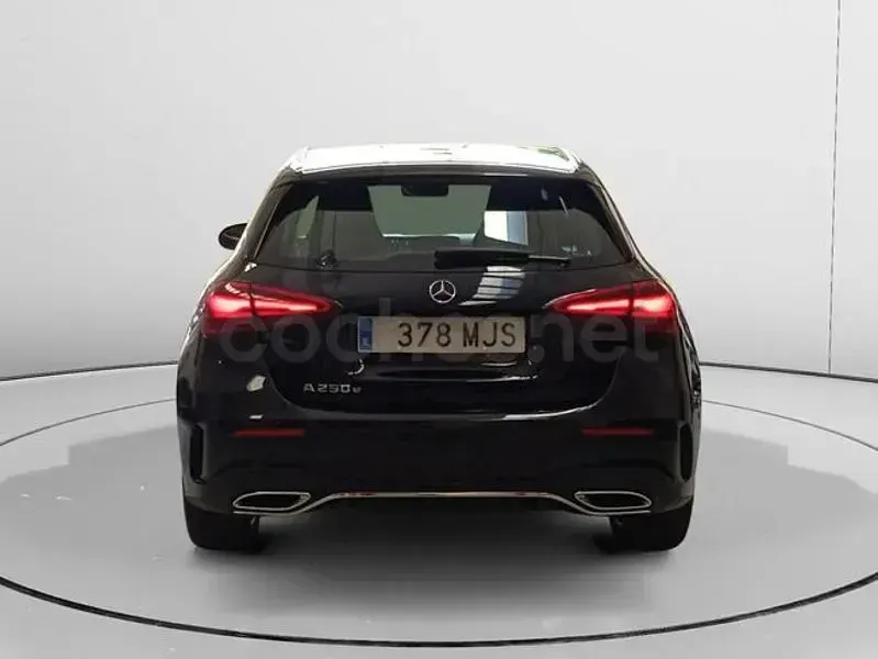 Usado Mercedes A250 218 CV (160 kW) 2023 Negro Berlina