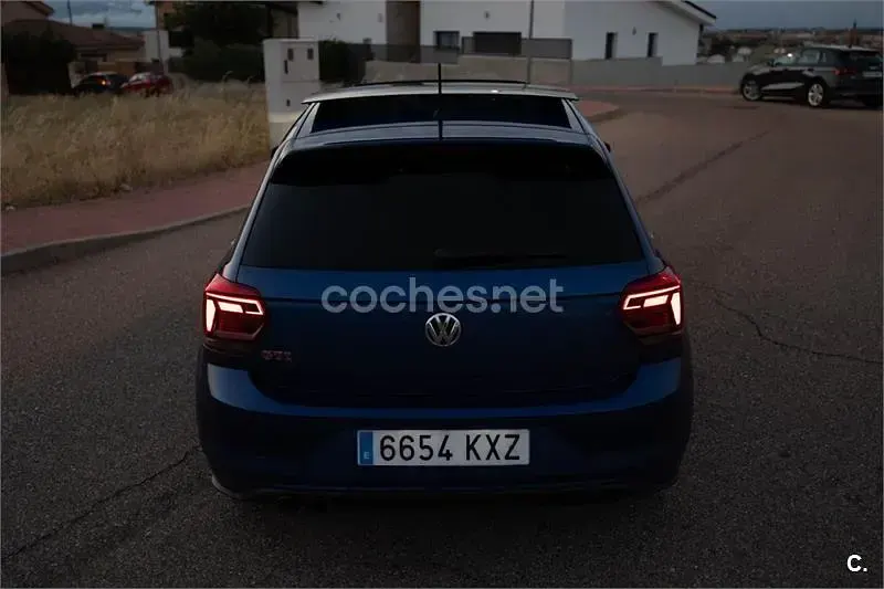 Usado VW Polo GTI 200 CV (147 kW) 2019 Azul Utilitario