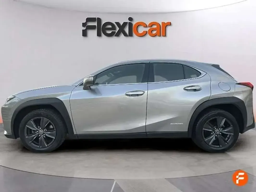 Usado Lexus UX 250h Business Edition 184 CV (135 kW) 2021 Gris SUV