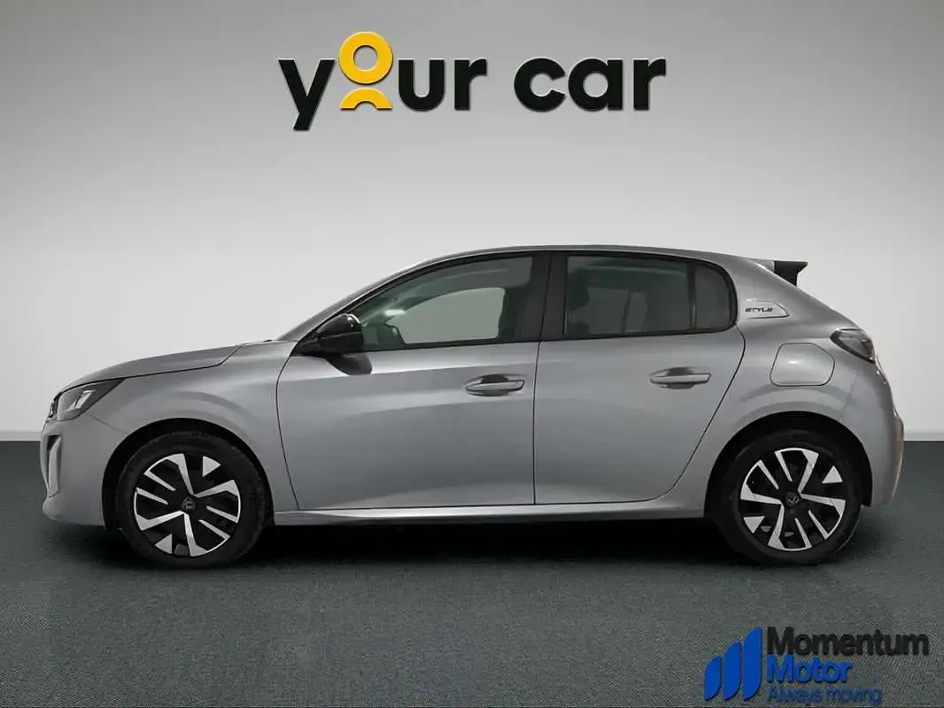 Usado Peugeot 208 Style 110 CV (80 kW) 2025 Gris Utilitario
