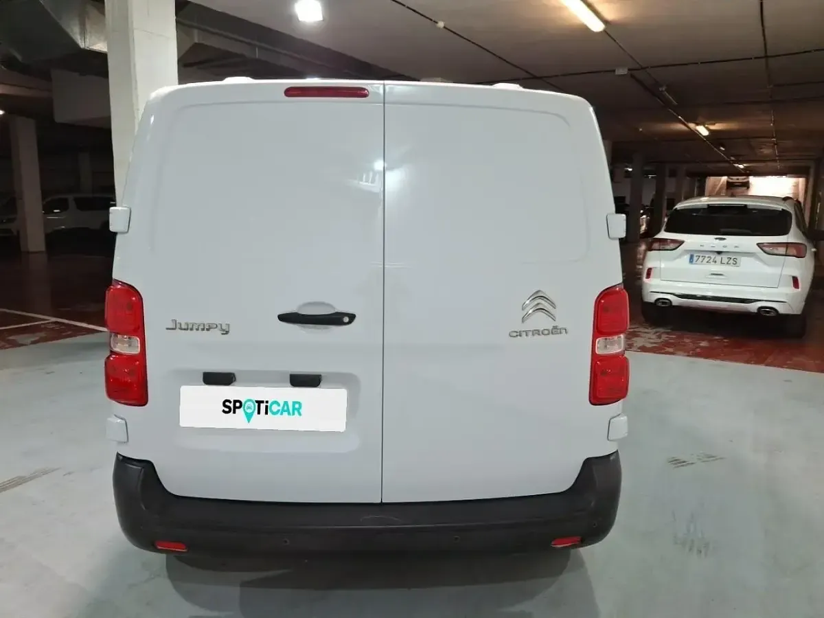 Käytetty Citroën Jumpy 120 HP (88 kW) 2024 Valkoinen Tila-auto