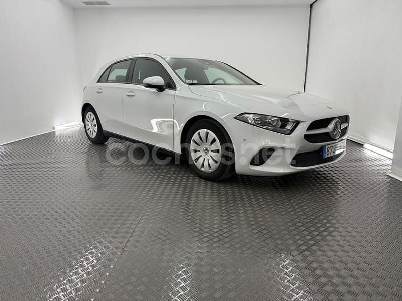 Usado Mercedes A180 136 CV (100 kW) 2021 Blanco Berlina