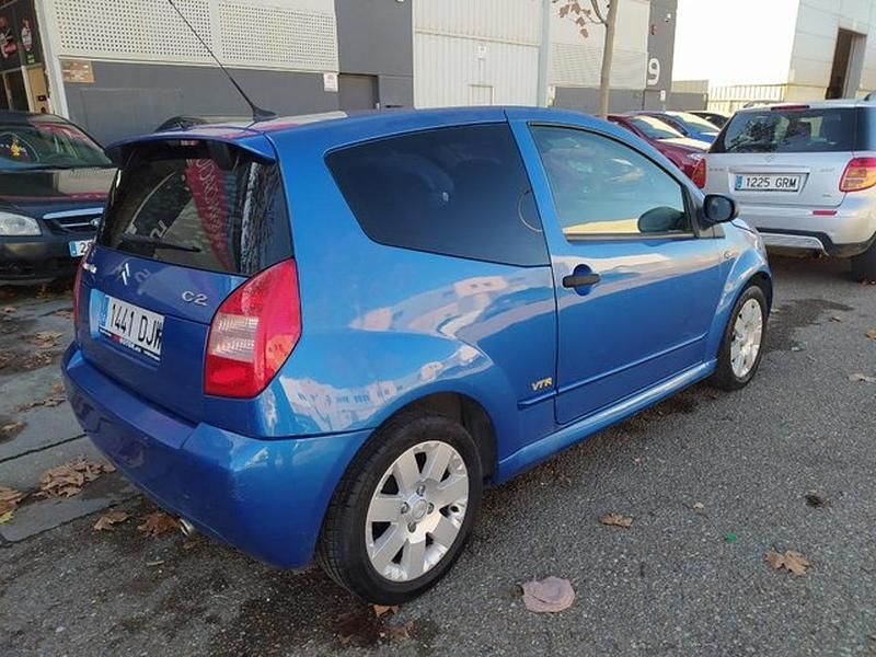 Usado Citroën C2 VTR Sport 75 CV (55 kW) 2005 Azul Utilitario