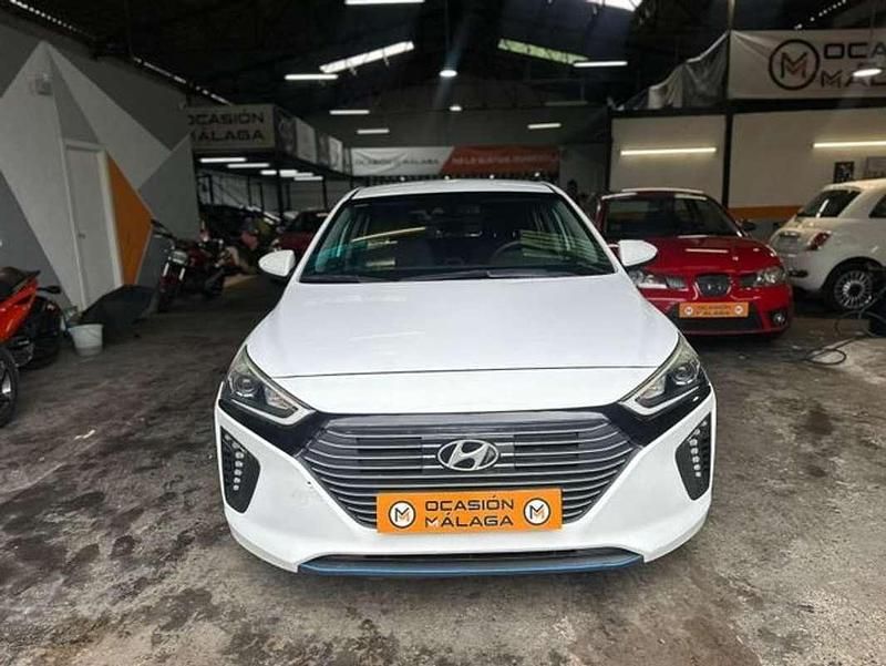 Usado Hyundai Ioniq 141 CV (103 kW) 2018 Blanco Utilitario