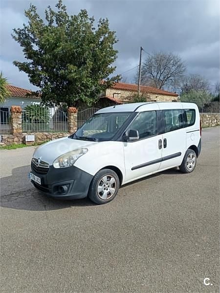 Usado Opel Combo Expression 90 CV (66 kW) 2015 Blanco Monovolumen