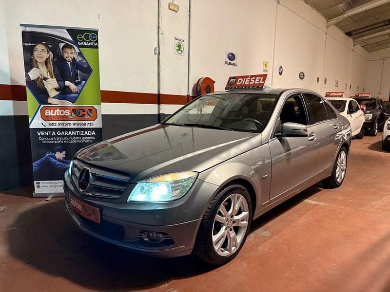 Usado Mercedes C250 Elegance 204 CV (150 kW) 2009 Gris / plata Berlina