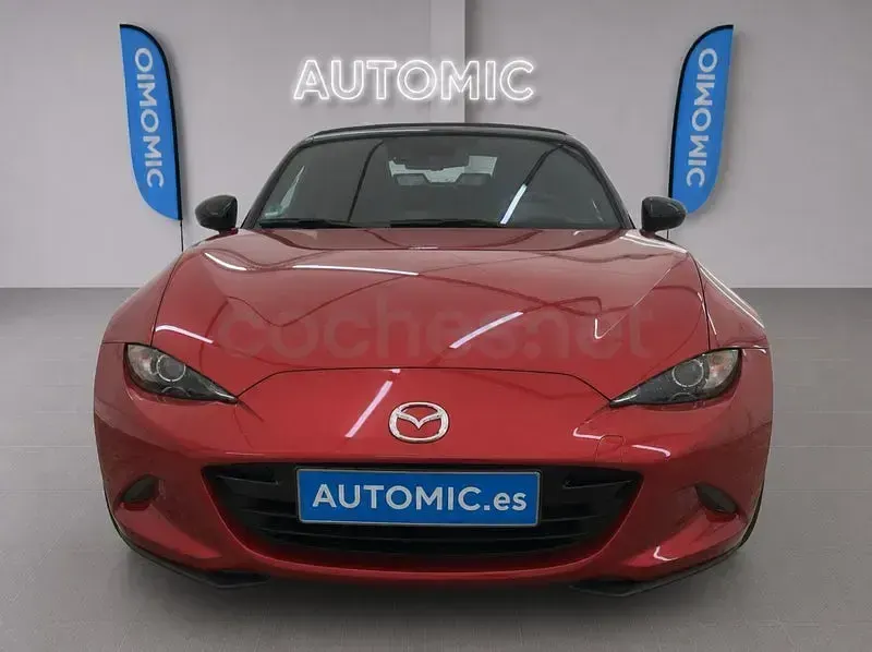 Usado Mazda MX5 Style 131 CV (96 kW) 2015 Rojo Descapotable