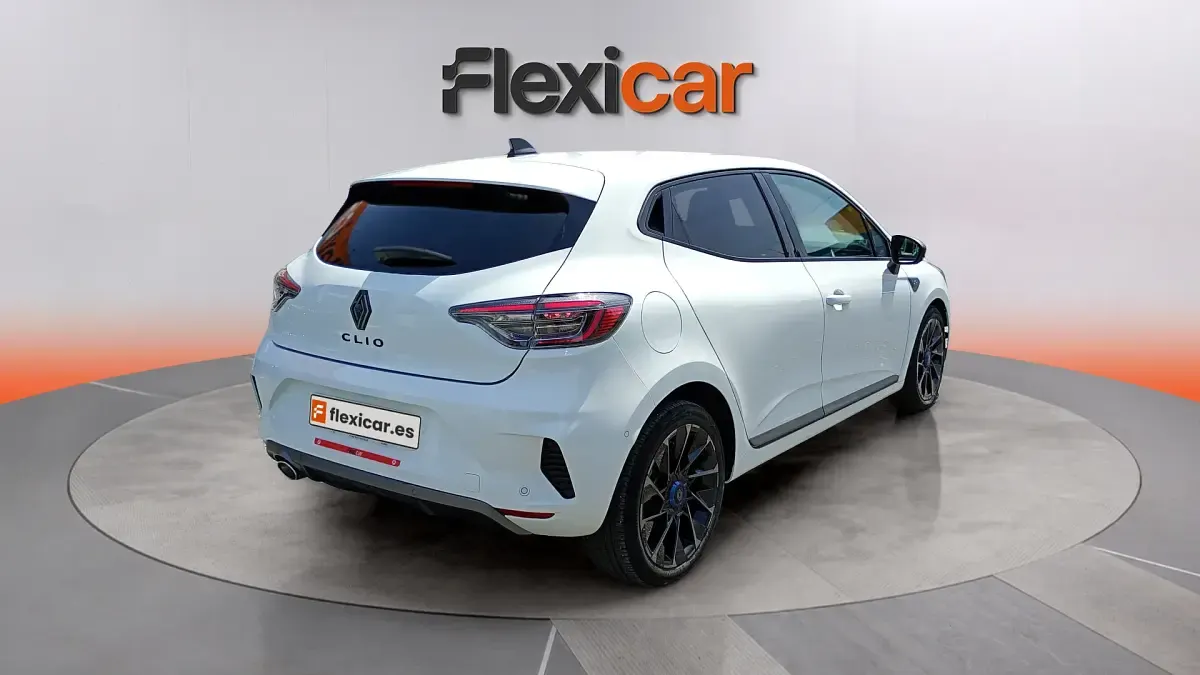 Usado Renault Clio V Esprit Alpine 90 CV (66 kW) 2024 Blanco Berlina