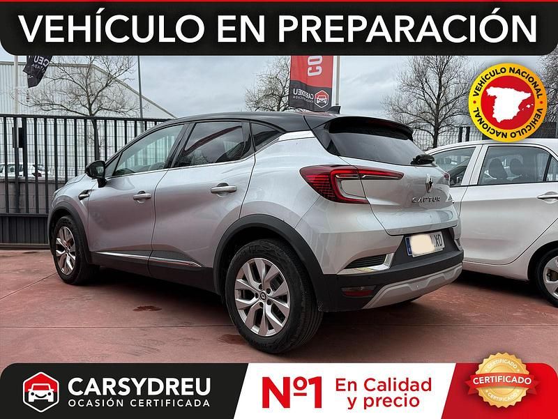 Usado Renault Captur Zen 140 CV (102 kW) 2022 Gris / plata SUV