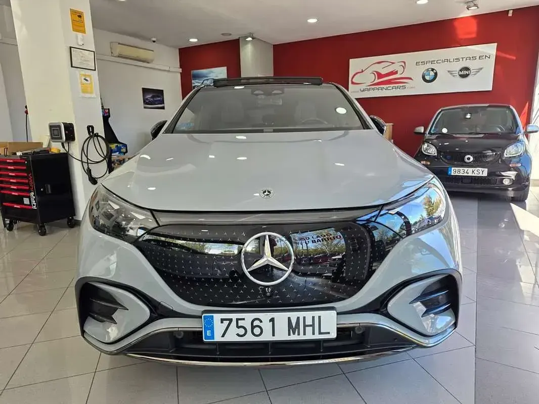 Usado Mercedes EQE350 214 kW (292 CV) 2023 Gris SUV