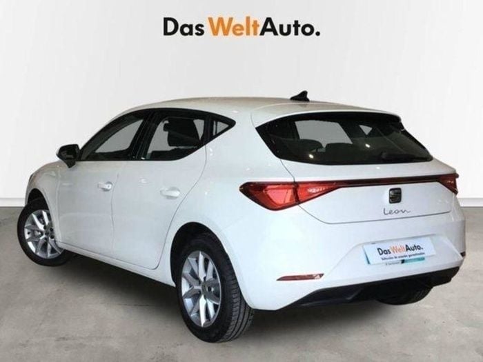 Blanco Usado 2024 Seat Leon Style | 22.900 € (Precio justo) - Imagen 1/4