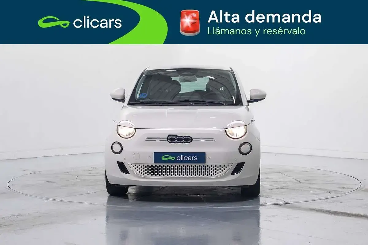 Usado Fiat 500e 86 kW (118 CV) 2024 Blanco Utilitario