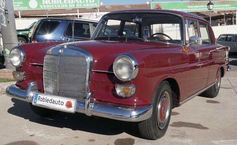 Granate Usado 1966 Mercedes 190 Berlina | 14.000 € - Imagen 1/4
